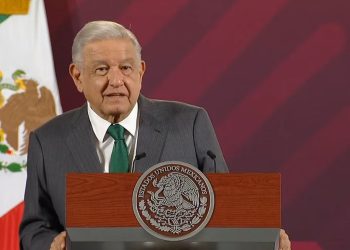 López Obrador prevé que 35 hoteles en Acapulco abran entre marzo y abril
