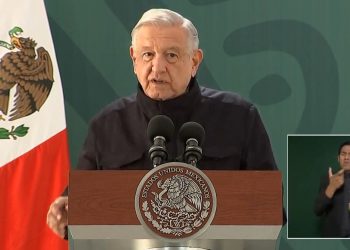 López Obrador asegura que en proceso electoral de Morena es la gente quien debe decidir