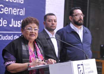 Se defiende Ernestina Godoy de las acusaciones del PAN