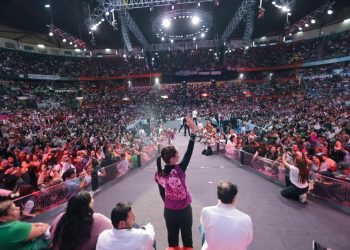 Sheinbaum pide unidad a aspirantes en la CDMX