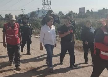 Delfina Gómez supervisa puentes en los límites de Neza y Chimalhuacán