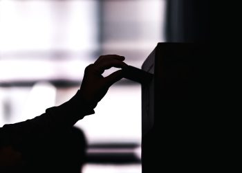 Cierran los centros de votación en Argentina con una participación del 76%