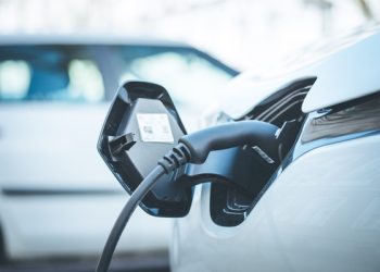 Es icónico el día que la Cámara de Diputados se sienta a platicar sobre una situación automotriz del futuro: Luis Lozano