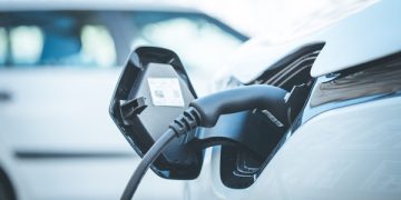 Es icónico el día que la Cámara de Diputados se sienta a platicar sobre una situación automotriz del futuro: Luis Lozano