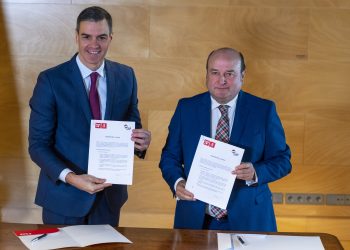 Los socialistas garantizan la investidura de Pedro Sánchez en España