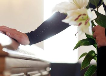 ¿Cuánto cuesta morirse? Un experto nos habla al respecto