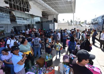 México declara zona de desastre en 47 municipios por el huracán Otis