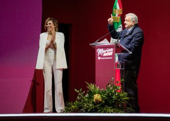 López Obrador anuncia iniciativa para mantener reducción del IVA e ISR al 50% en las fronteras