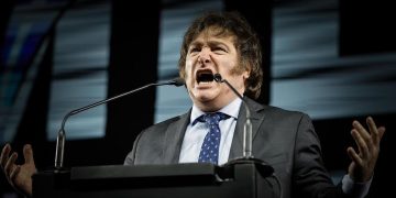 Milei presentará su renuncia como diputado para asumir como presidente de Argentina