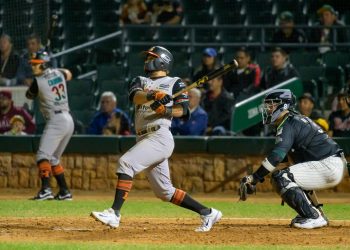 Naranjeros se imponen a Cañeros en el primero de la serie
