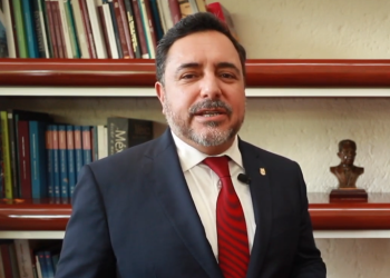 López Obrador ratifica al director del Politécnico