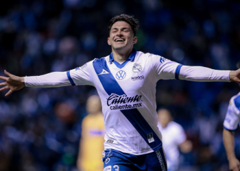 Puebla y Tigres empatan y dejan todo para la vuelta en el Volcán