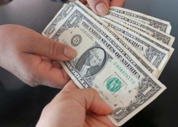 Latinoamérica recibirá una cifra récord de remesas en 2023 ante el aumento de la migración