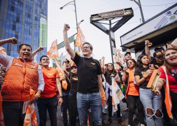 Salomón Chertorivski arranca precampaña en la CDMX