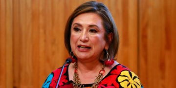 Xóchitl Gálvez arranca precampaña con crisis por amago del PRD, Frente Amplio se tambalea