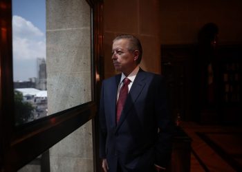 Existe una ligera posibilidad de que el senado detenga la renuncia del ministro Zaldívar: Estrada