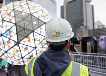 Nueva York blinda el Times Square para recibir el 2024