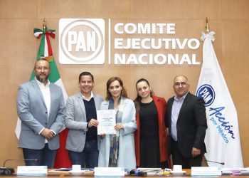 Se registra Lilly Téllez como aspirante al Senado