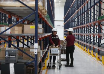 López Obrador inaugura la Megafarmacia; prometen será de clase mundial