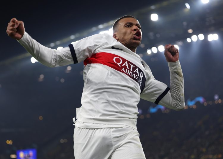 Dortmund (Germany), 13/12/2023.- PSG'Äôs Kylian Mbappe celebrates a goal that was later disallowed during the UEFA Champions League group stage soccer match between Borussia Dortmund and Paris Saint-Germain, in Dortmund, Germany, 13 December 2023. (Liga de Campeones, Alemania, Rusia) EFE/EPA/CHRISTOPHER NEUNDORF