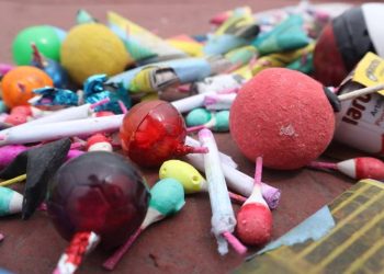 Autoridades ambientales exhortan a evitar la quema de pirotecnia y fogatas en esta navidad