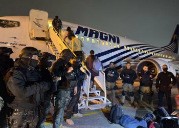 Comienza repatriación de migrantes, reabre puente ferroviario Piedras Negras- Eagle Pass