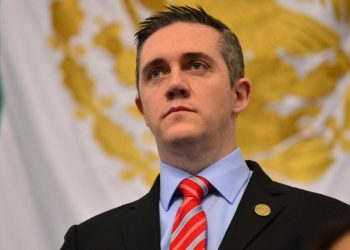 Renunció al PRI y se sumará al equipo de Sheimbaun