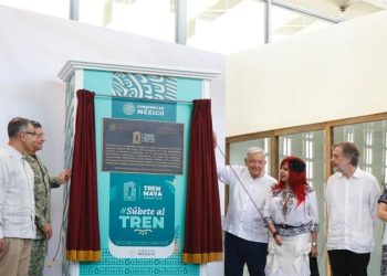 López Obrador celebra la construcción de 12 obras durante 2023