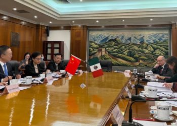 Alicia Bárcena visita China en busca de ayuda para afectados por el huracán Otis