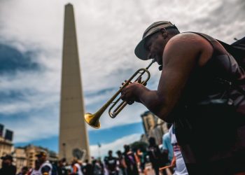 Gobierno de Milei se llena de demandas
