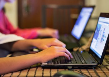 El PRI presenta iniciativa para garantizar acceso a tecnología e internet a estudiantes indígenas