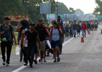 La caravana migrante denuncia más restricciones tras la reunión México-EU