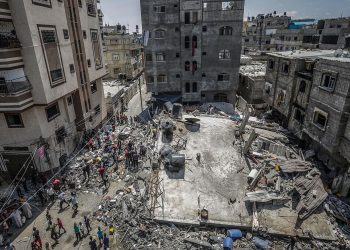 Los muertos en Gaza se acercan a 17,000; 70% son mujeres y niños