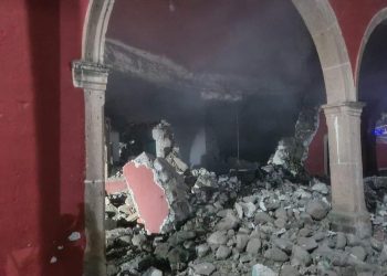 Destruye explosión de pirotecnia monumento histórico de Huichapan, Hidalgo
