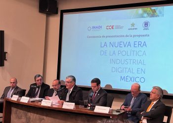 No es momento para reducir la jornada laboral, señala el CCE