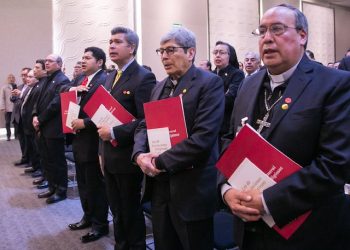 76 nuevas asociaciones religiosas reciben registros constitutivos en la Segob