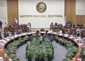 Aprobó el INE multas a partidos por 95.5 mdp ante omisiones de aspirantes a la presidencia
