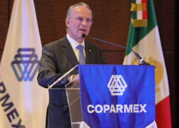 “Celebramos que haya sido una decisión en consenso, pero debemos cuidar que no genere inflación ni informalidad”: Medina Mora