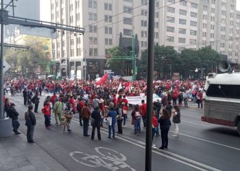 Maestros marchan en la CDMX
