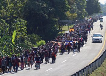 “Esto no es una crisis migratoria, es un negocio”: Irineo Mujica