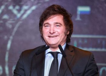 Javier Milei tacha a oposición de corruptos y sádicos al defender su reforma estatal