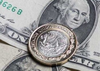 Dólar cotiza a 17 pesos por primera vez desde septiembre