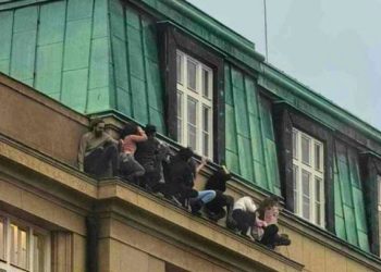 Un tiroteo en la Universidad Carolina de Praga causa 11 muertos y decenas de heridos