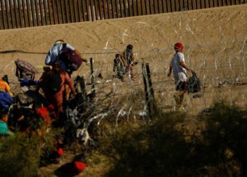 “La policía estatal de Texas no está capacitada para hacer tareas migratorias”: Experto