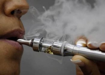 “Los vapeadores están diseñados para el consumo de mayores de edad y debe haber una prohibición expresa para menores”: Experto