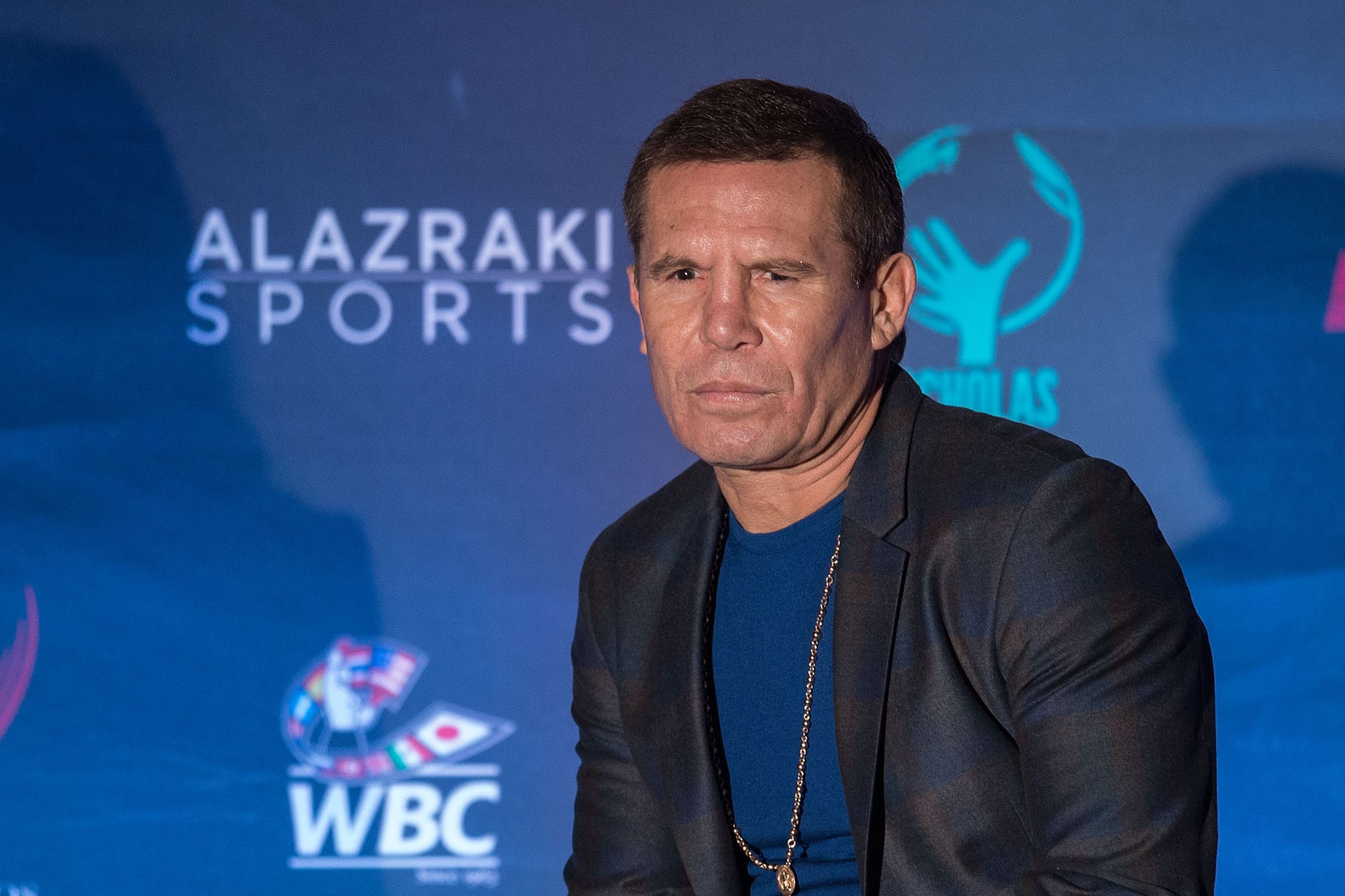 Julio Cesar Chávez se anuncia al respecto a la noticia de su hijo.