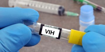 Cofepris avala el uso de “autopruebas” de VIH