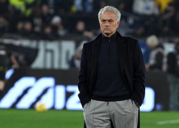 El Benfica informó este martes de que José Mourinho ha aceptado ir al Real Madrid después de que el club madrileño ofreciera pagar los 15 millones de euros