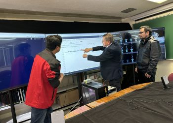 La misión “Colmena” llega a la órbita lunar