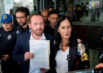 Taboada y Lía Limón levantan denuncia por Tren Interurbano ante la FGJCDMX